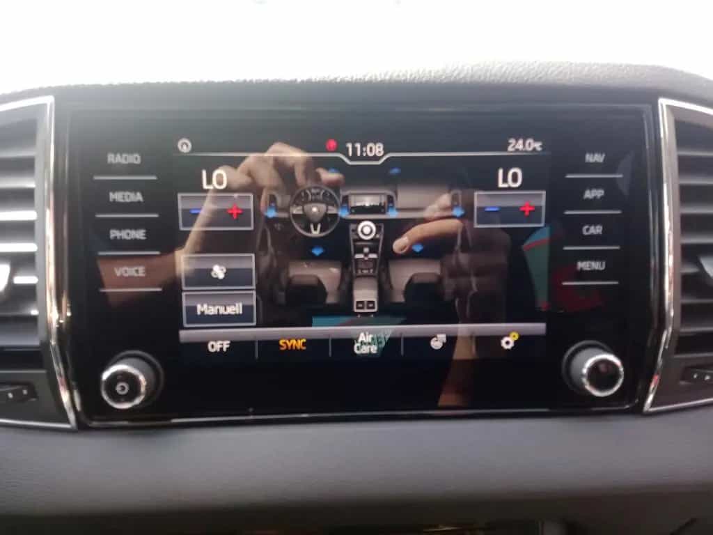 Skoda Karoq Drive 125/AHK/NAVI/KAM/SH/PDC/ACC/LED/ 09/2020-photo-38
