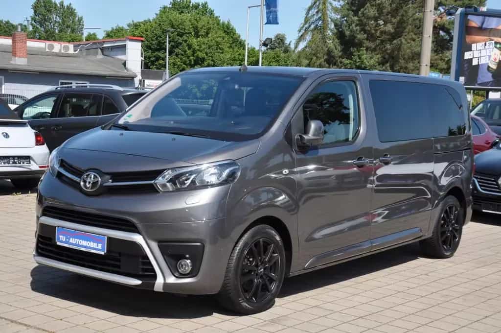 Toyota Proace (Verso) Proace Verso L1 Family Comfort Aut. AHK-ACC-HUD 04/2019-photo-2