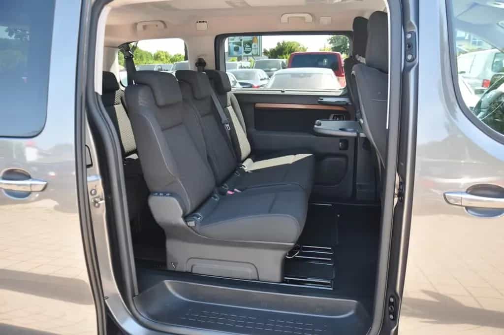 Toyota Proace (Verso) Proace Verso L1 Family Comfort Aut. AHK-ACC-HUD 04/2019-photo-30
