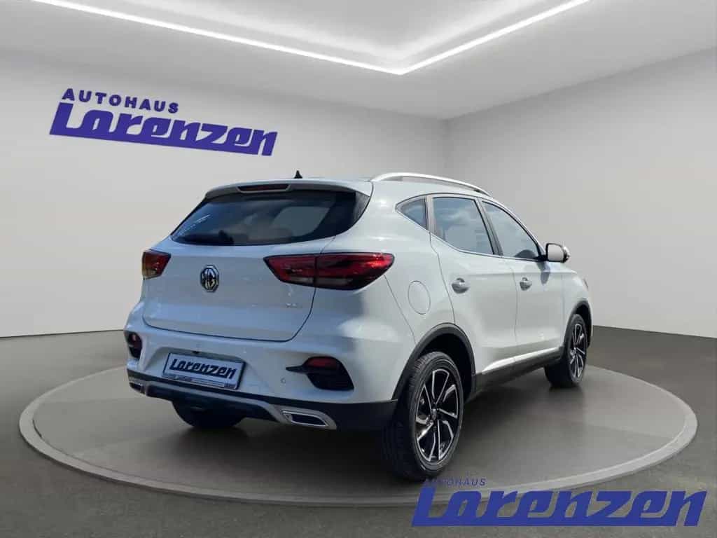 MG ZS 1.5 Vti LUXURY A/T Navi Leder 360 Kamera LED 08/2024-photo-4