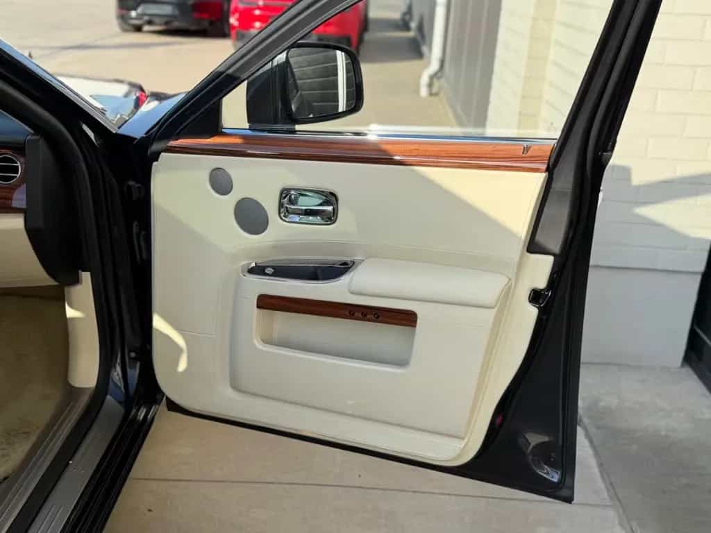 Rolls-Royce Ghost - 03/2011-photo-20
