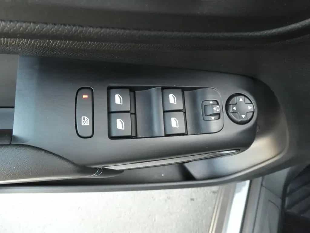 Citroën C5 Aircross Plus, Klima, Kamera, Navi, PDC, SHZ 05/2025-photo-8