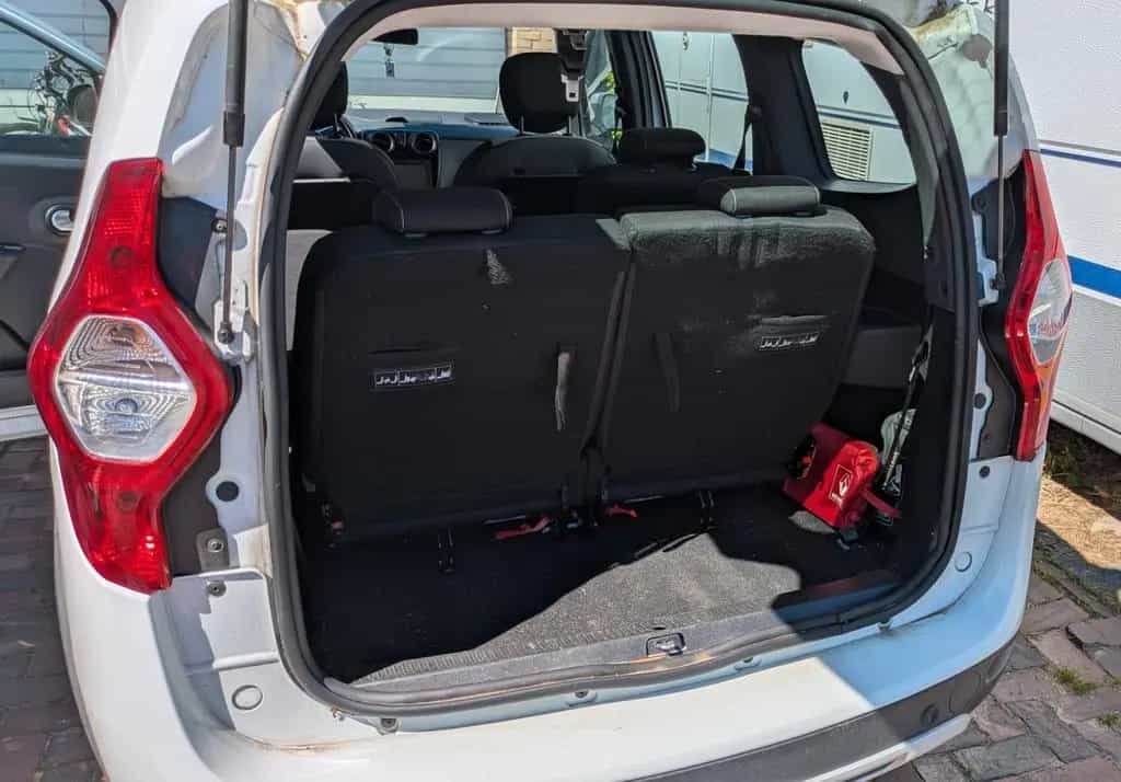 Dacia Lodgy SCe 100 Stepway Stepway 03/2019-photo-3