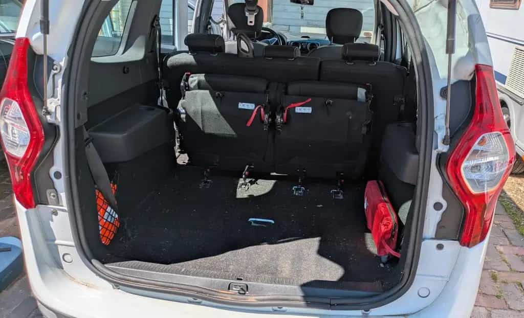 Dacia Lodgy SCe 100 Stepway Stepway 03/2019-photo-4