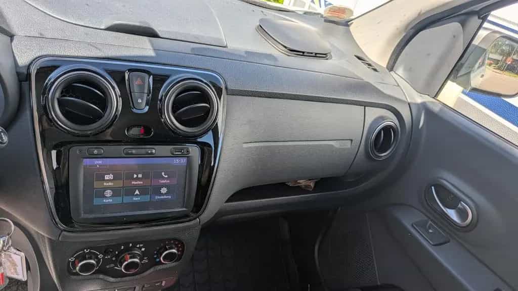 Dacia Lodgy SCe 100 Stepway Stepway 03/2019-photo-5