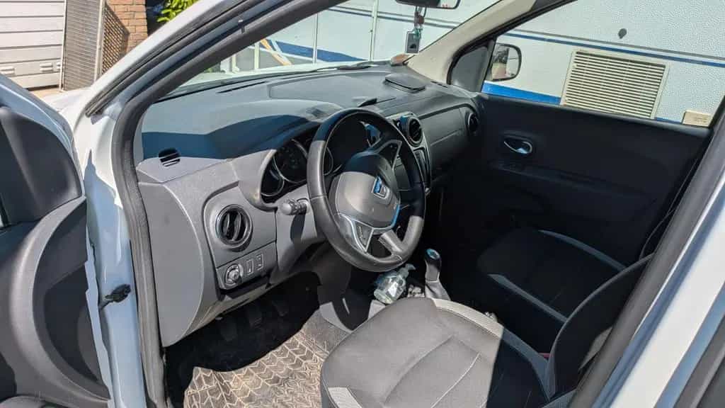 Dacia Lodgy SCe 100 Stepway Stepway 03/2019-photo-9