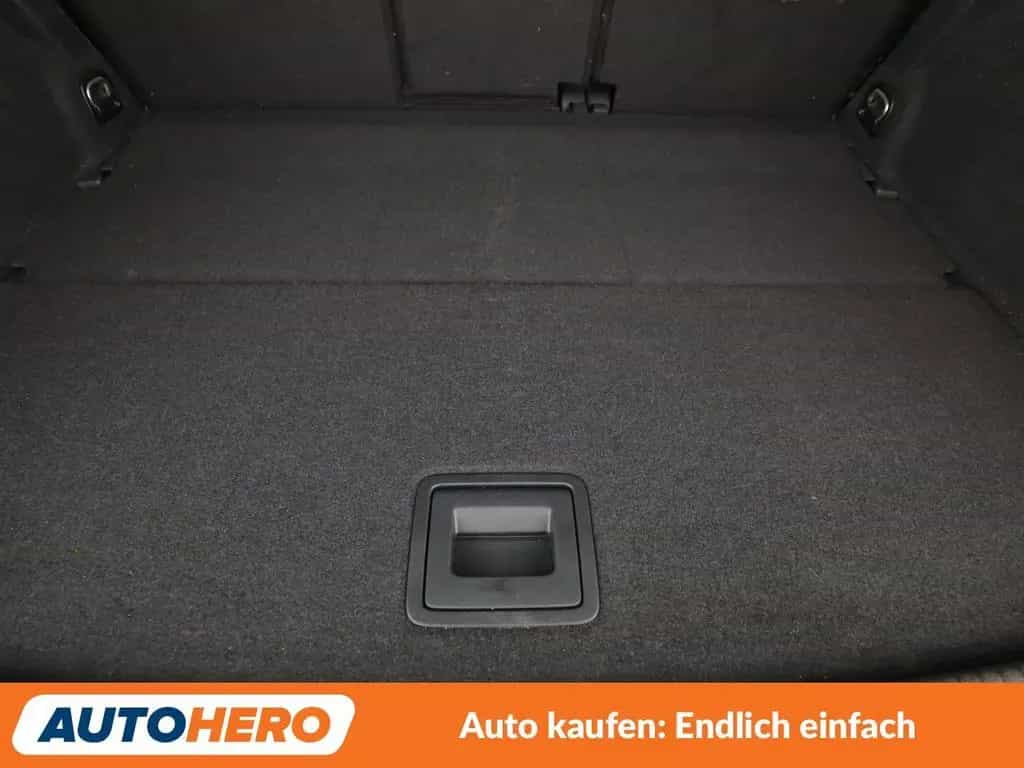 Volkswagen Golf Sportsvan Golf VII Sportsvan 1.4 TSI Sound BMT*CAM*SHZ*ACC 04/2017-photo-17