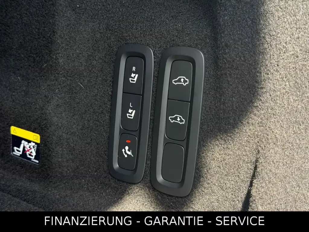 Volvo XC60 INSCRIPTION T5 AWD/ACC/AHK/SHZ/CAM/SPUR/LED 06/2018-photo-17