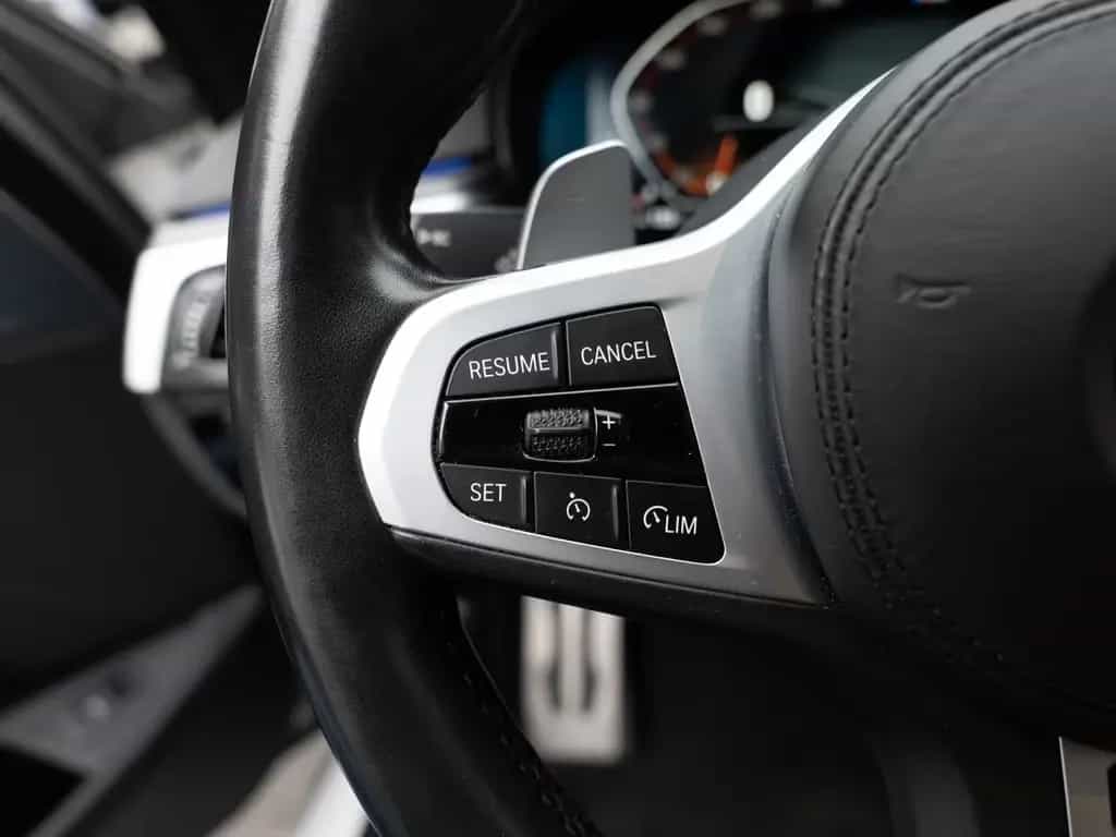 BMW 520 d Touring xDrive M-Sport PANO HUD LED W-LAN 01/2022-photo-19