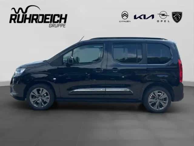 Toyota Proace City Verso L1 Executive NAVI+PDC v/h+AHK+ 02/2024-photo-1