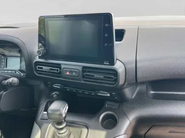 Toyota Proace City Verso L1 Executive NAVI+PDC v/h+AHK+ 02/2024-photo-12