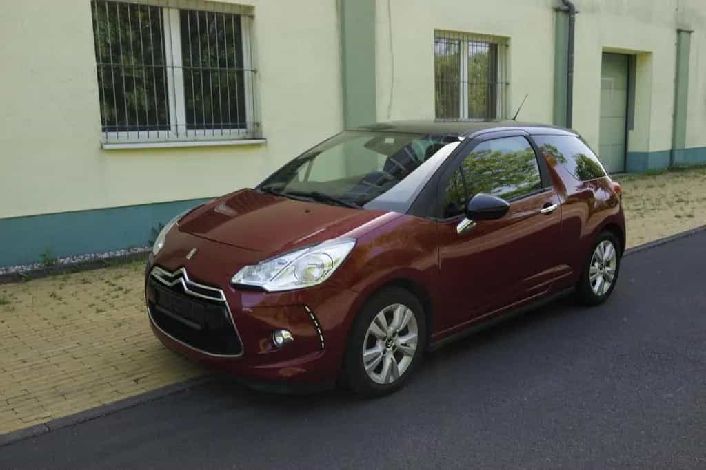 Citroën DS3 *1.6*SoChic*Klimaaut*Temp*LED* 05/2011-photo-0