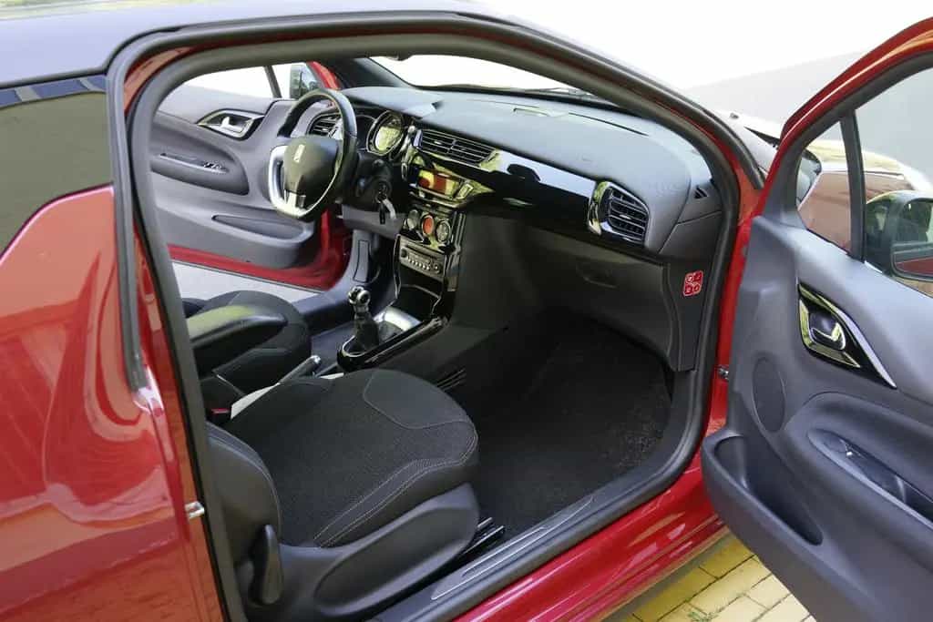 Citroën DS3 *1.6*SoChic*Klimaaut*Temp*LED* 05/2011-photo-17