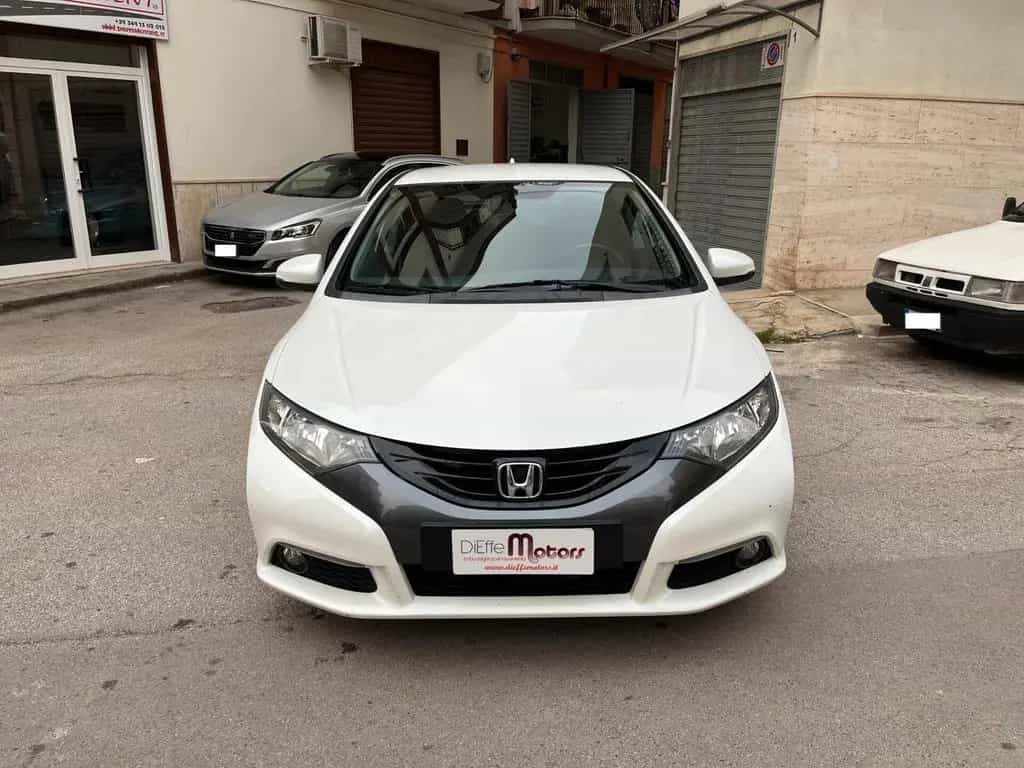 Honda Civic 1.6 i-DTEC Lifestyle HDD Sat Navi 01/2014-photo-1