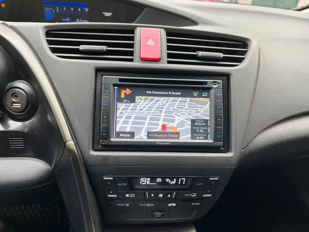 Honda Civic 1.6 i-DTEC Lifestyle HDD Sat Navi 01/2014-photo-11