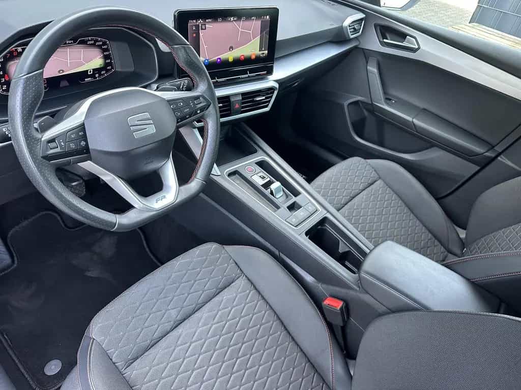 Seat Leon 1.5 eTSI DSG FR NAV+LED+KAMERA+18ZO+LHZ+VC 05/2022-photo-8