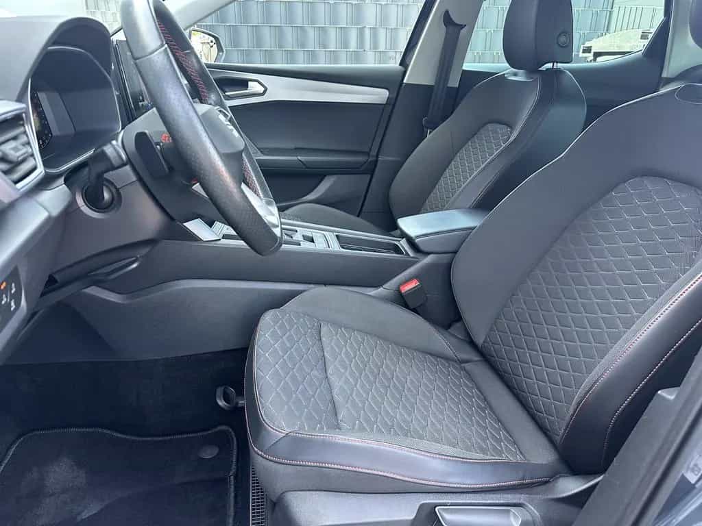 Seat Leon 1.5 eTSI DSG FR NAV+LED+KAMERA+18ZO+LHZ+VC 05/2022-photo-9