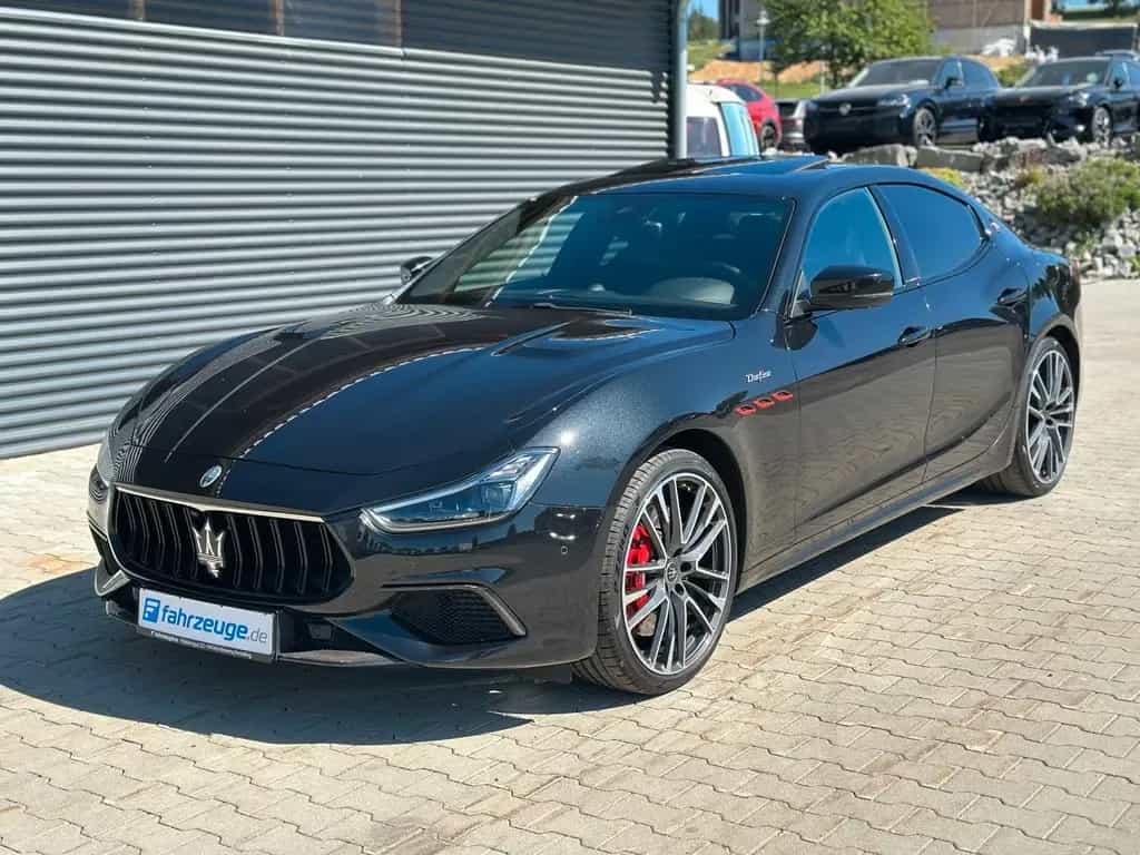 Maserati Ghibli Trofeo 3.8V8*CarbonPaket*21"Orione*360Grad* 01/2021-photo-1