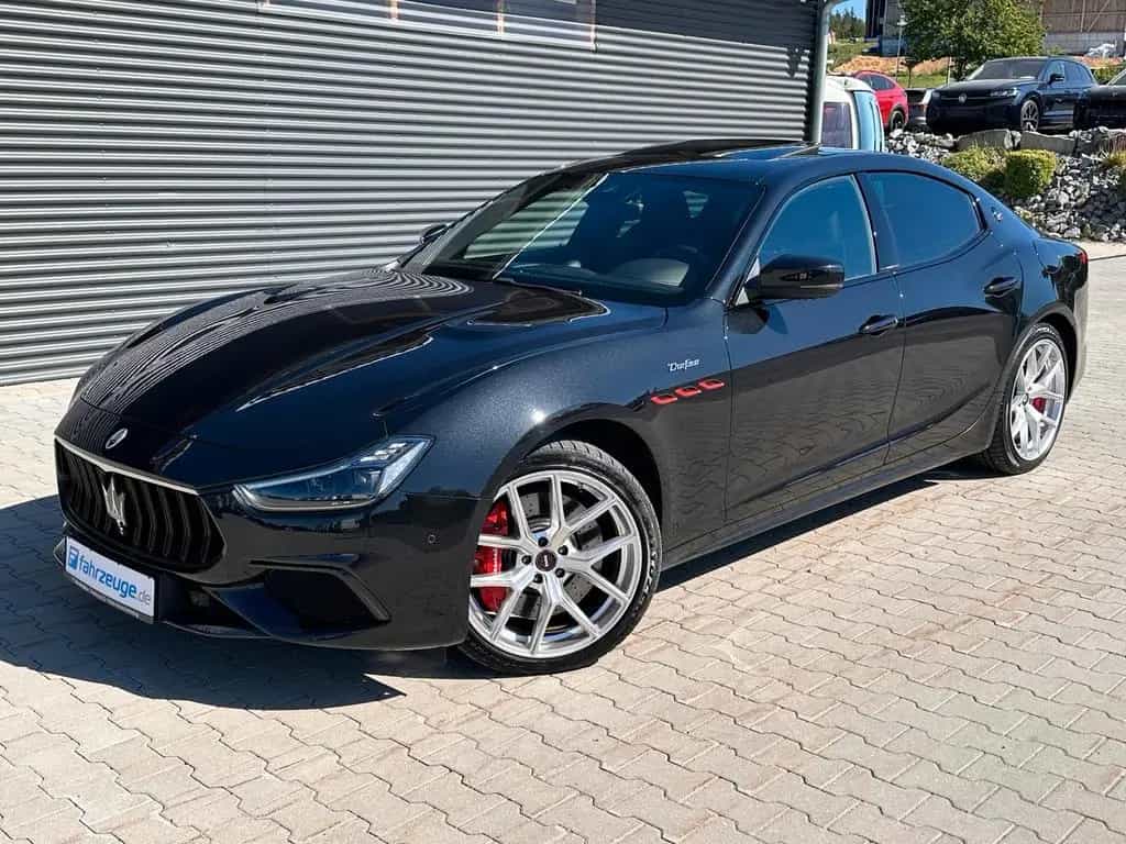Maserati Ghibli Trofeo 3.8V8*CarbonPaket*21"Orione*360Grad* 01/2021-photo-22