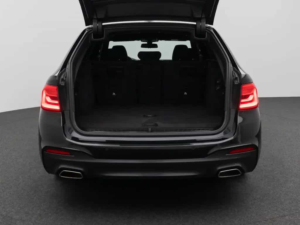 BMW 520 i Tour M Sport AHK HUD HI-FI  Kamera 06/2019-photo-12