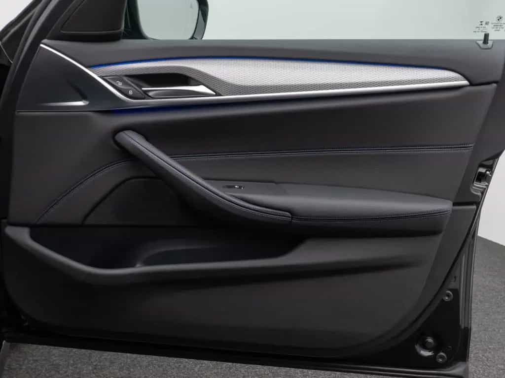BMW 520 i Tour M Sport AHK HUD HI-FI  Kamera 06/2019-photo-29