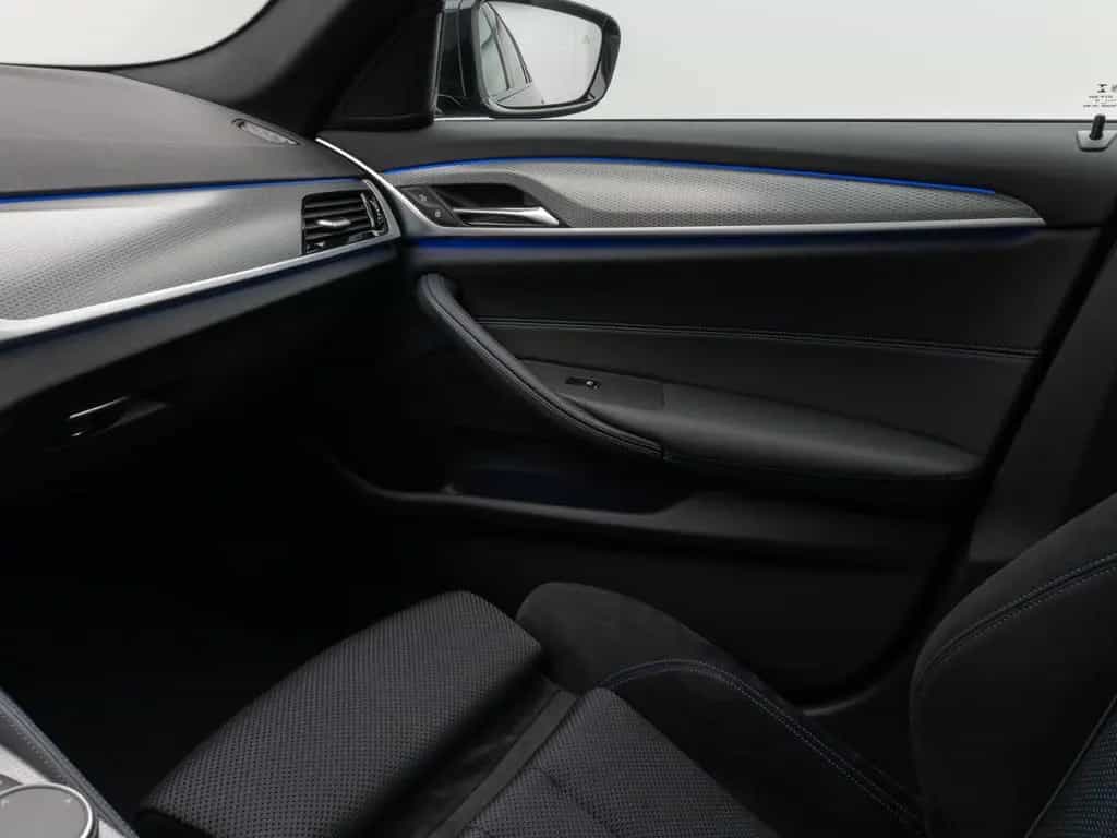 BMW 520 i Tour M Sport AHK HUD HI-FI  Kamera 06/2019-photo-31