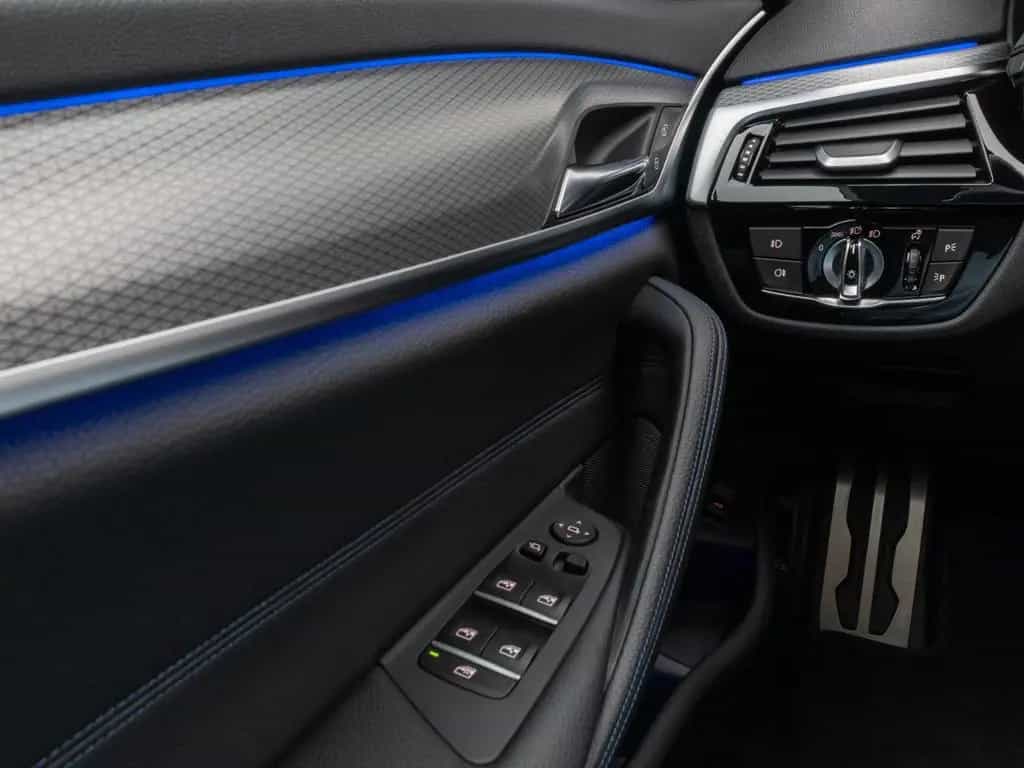 BMW 520 i Tour M Sport AHK HUD HI-FI  Kamera 06/2019-photo-32