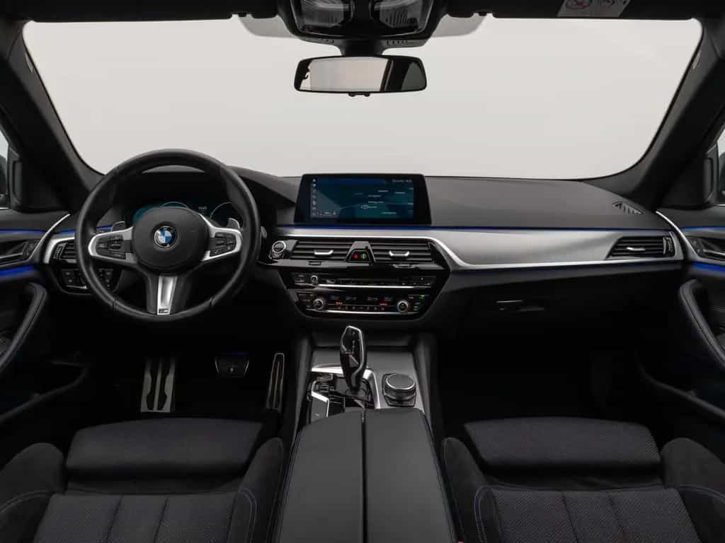 BMW 520 i Tour M Sport AHK HUD HI-FI  Kamera 06/2019-photo-37