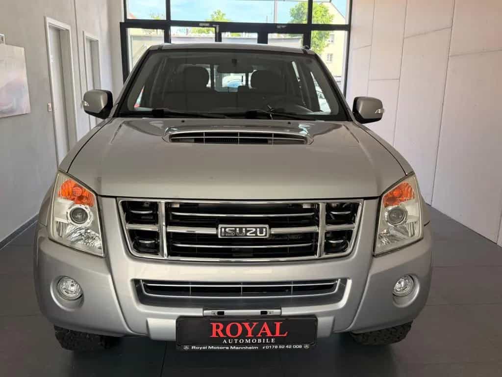 Isuzu D-Max Double Cab 4WD-3.0-TD-Intercooler-AHK 02/2007-photo-2