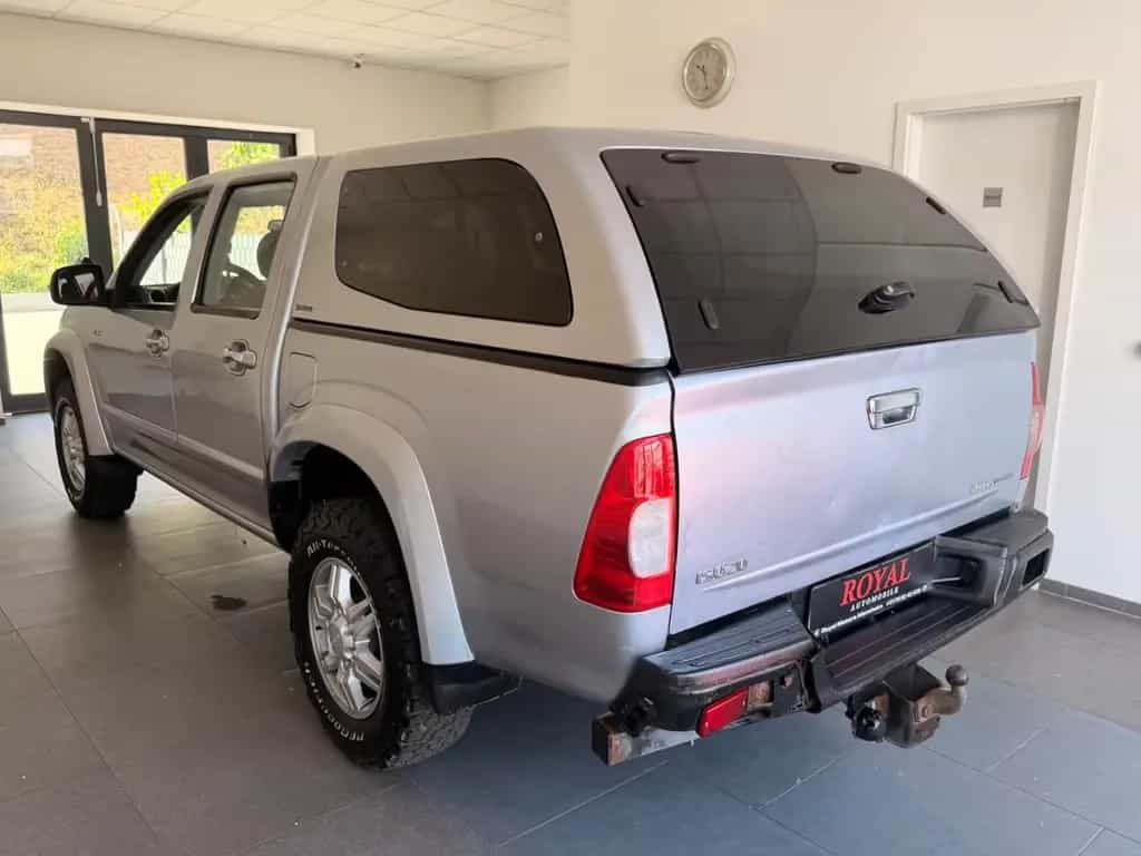 Isuzu D-Max Double Cab 4WD-3.0-TD-Intercooler-AHK 02/2007-photo-4
