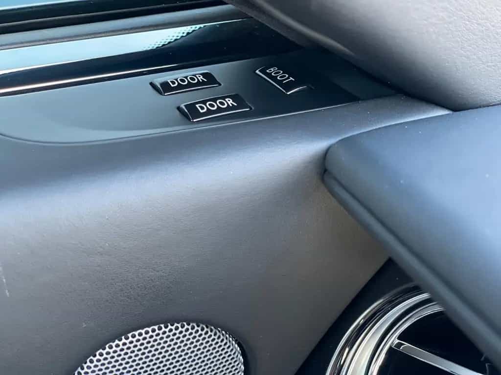 Rolls-Royce Wraith - 11/2014-photo-23