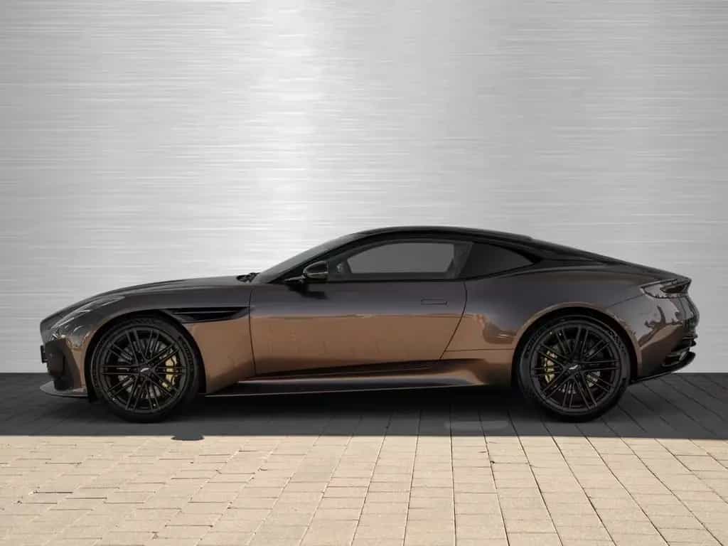 Aston Martin DB12 V8 Coupe null-photo-14