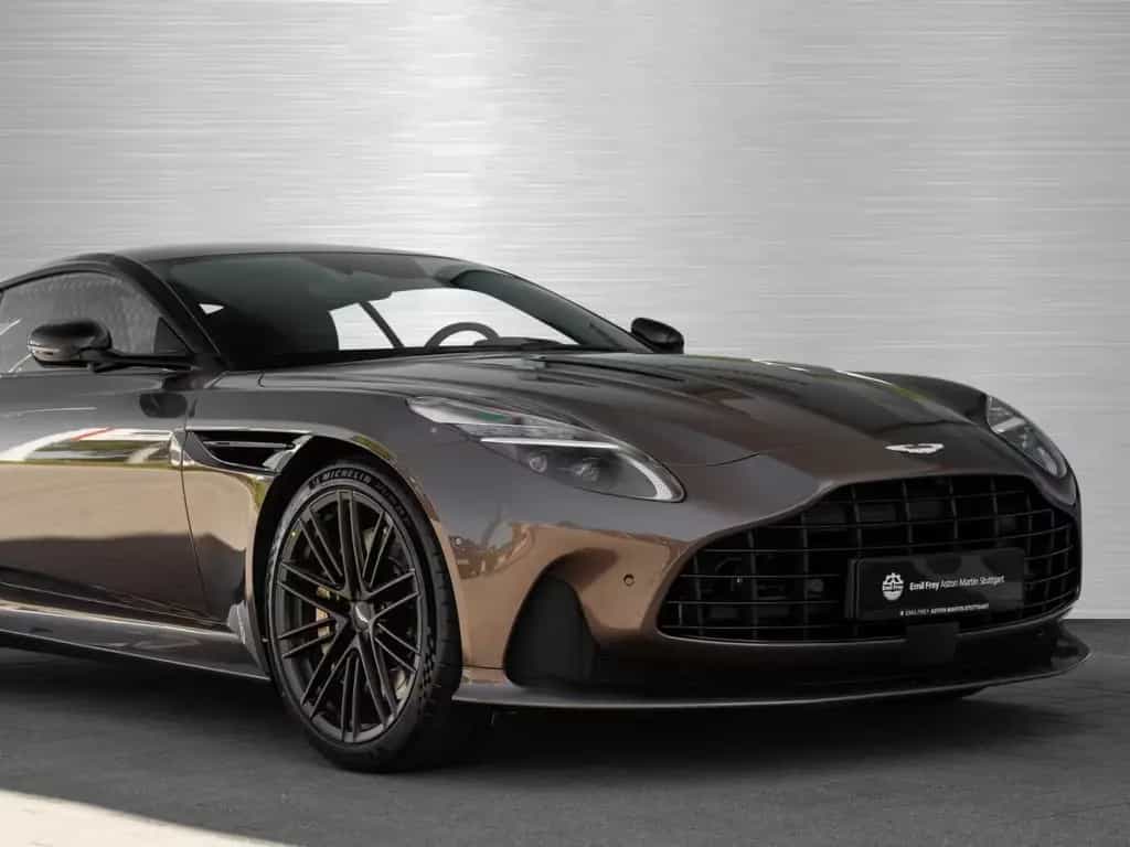 Aston Martin DB12 V8 Coupe null-photo-20