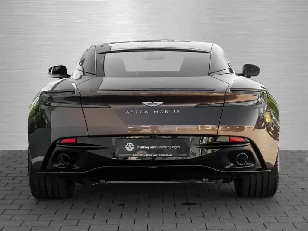 Aston Martin DB12 V8 Coupe null-photo-23