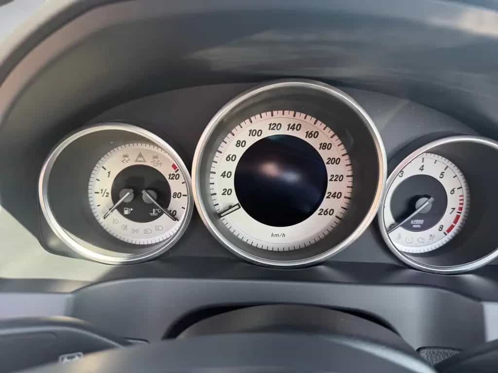 Mercedes-Benz E 300 Cabrio AMG Plus*LED*Harman-Kardon 12/2013-photo-14