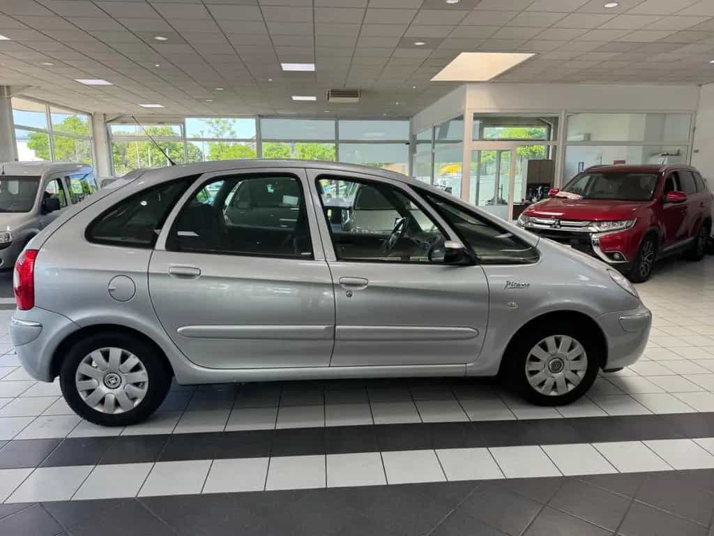Citroën Xsara Picasso 1.8 16V Exclusive 12/2005-photo-3