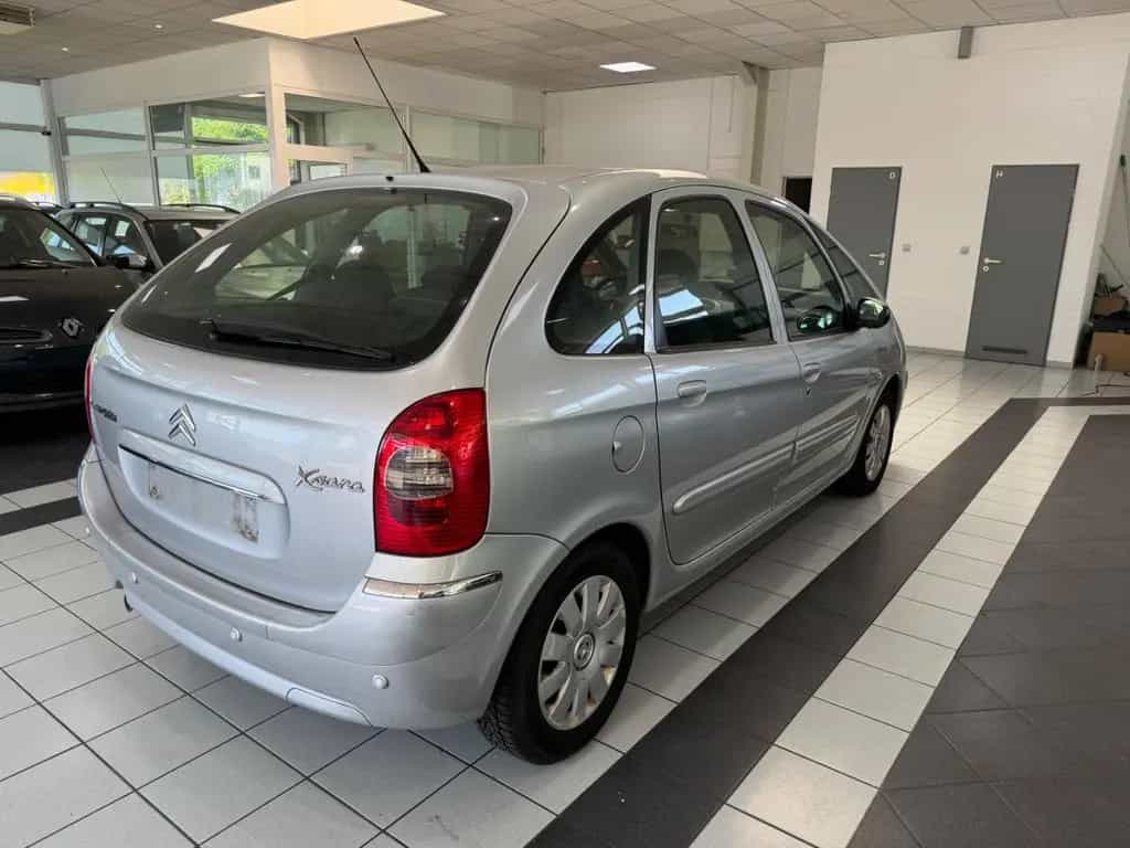 Citroën Xsara Picasso 1.8 16V Exclusive 12/2005-photo-4