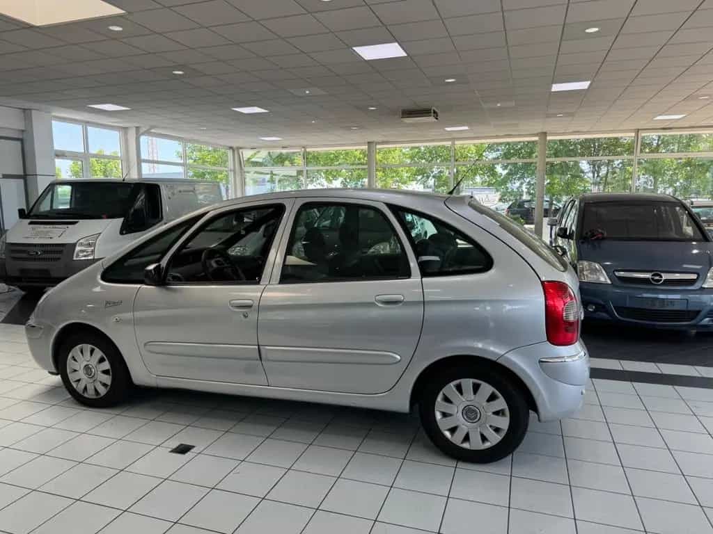 Citroën Xsara Picasso 1.8 16V Exclusive 12/2005-photo-6