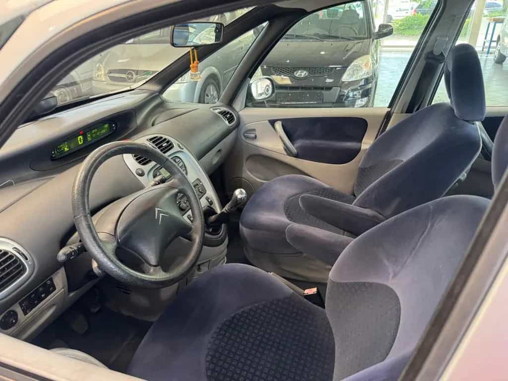 Citroën Xsara Picasso 1.8 16V Exclusive 12/2005-photo-7