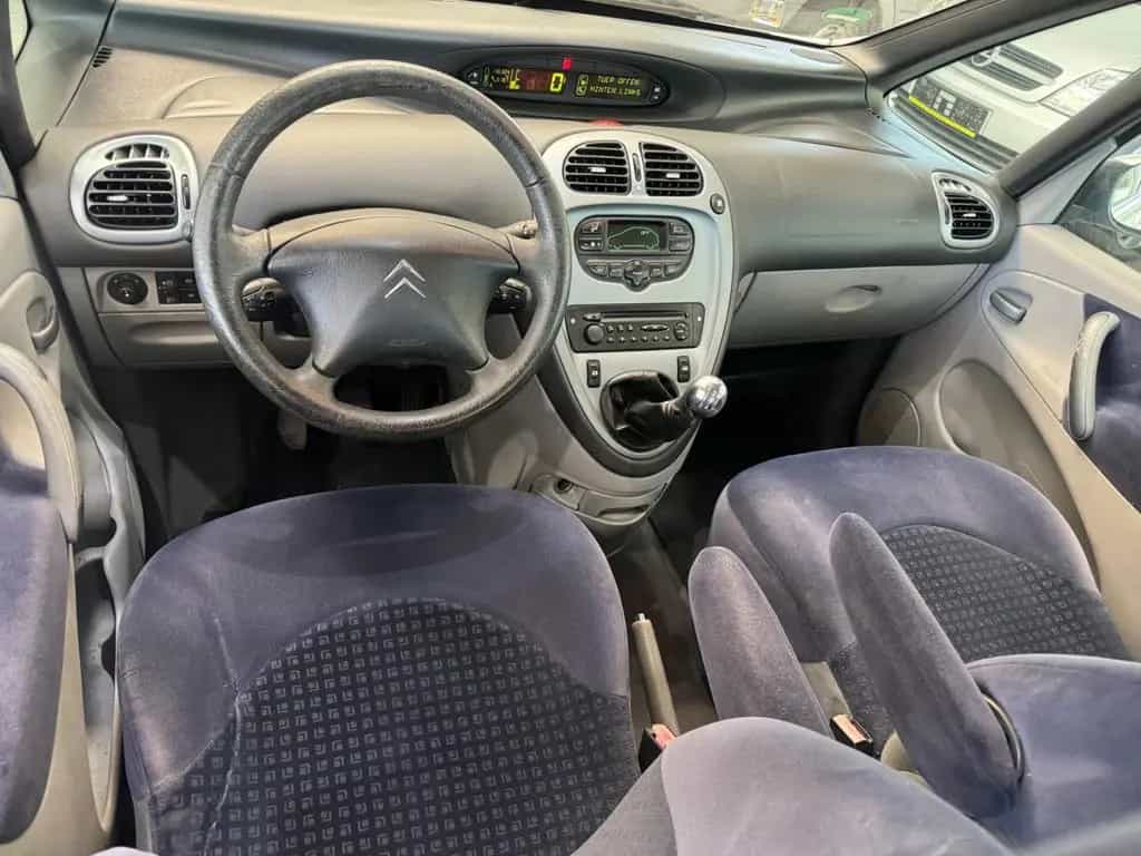 Citroën Xsara Picasso 1.8 16V Exclusive 12/2005-photo-8