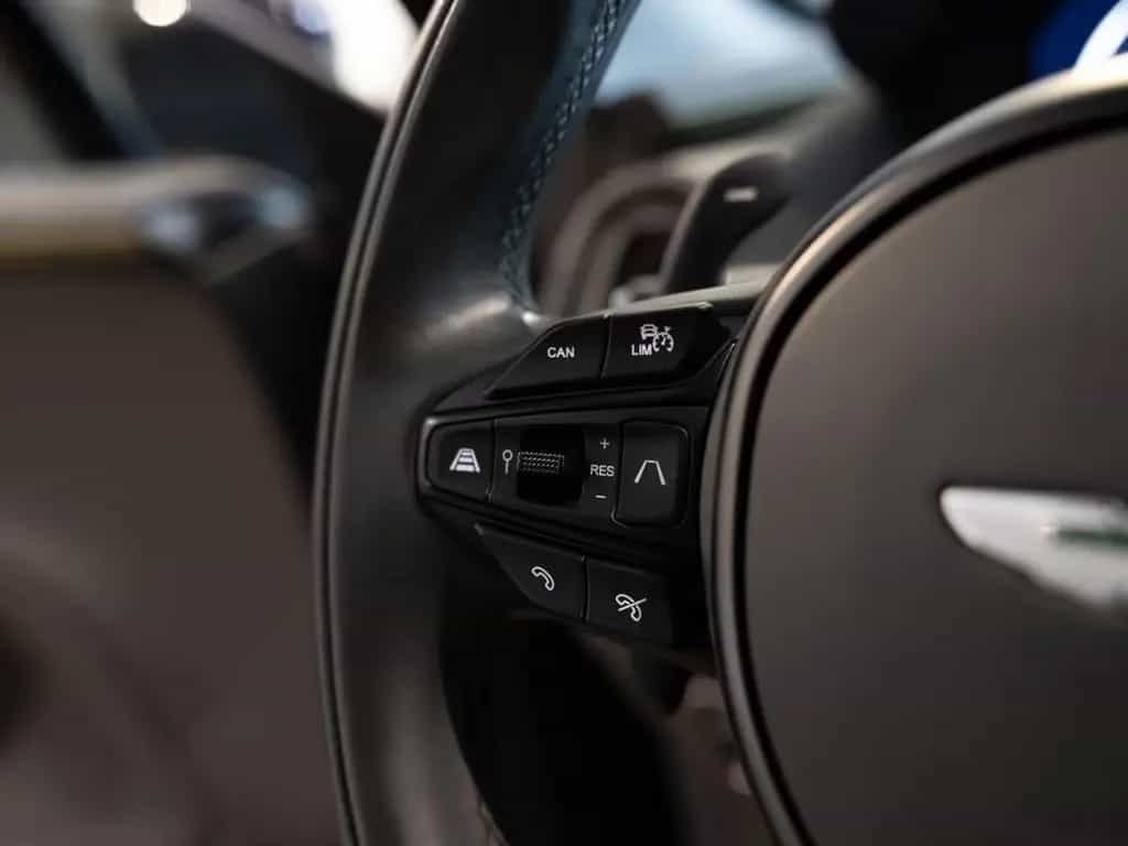 Aston Martin DBX 707 Aston Martin Hamburg 07/2023-photo-24