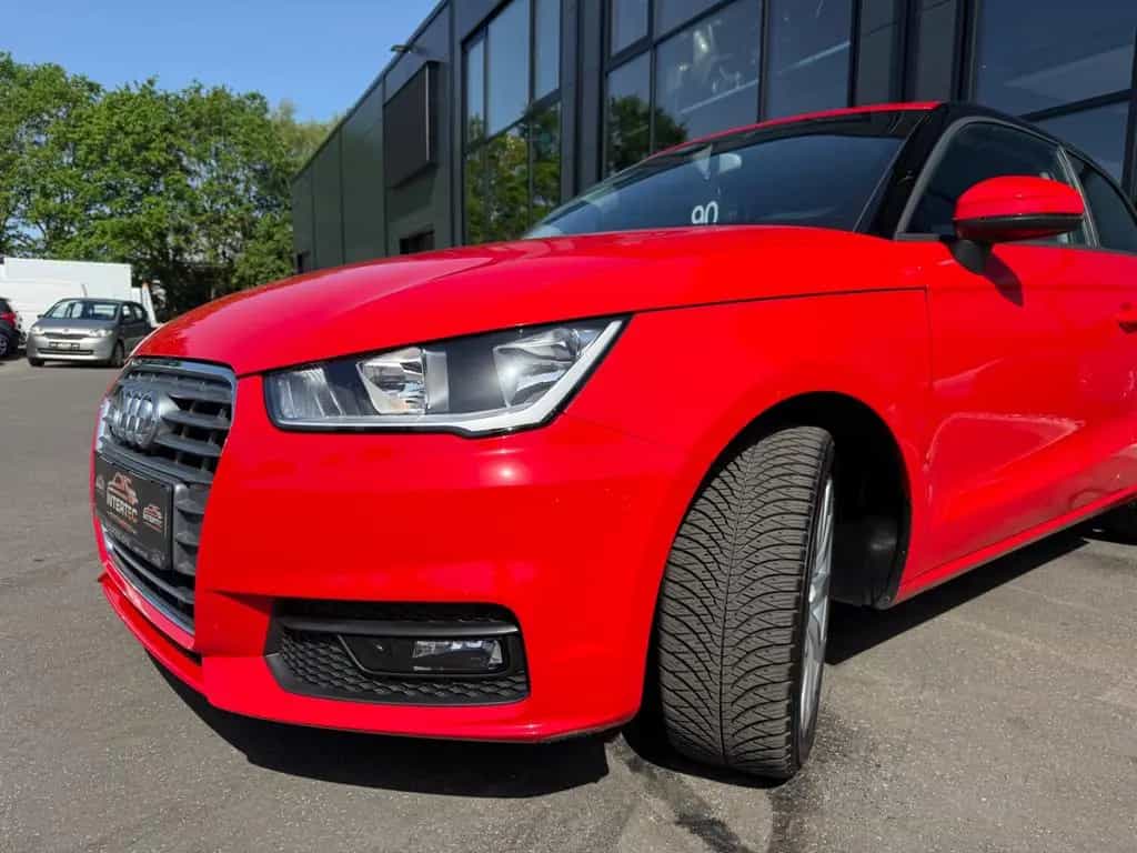 Audi A1 Sport*SHZ*PDC*FSP*USB*ALU*ALLWETTER*TÜV NEU* 05/2017-photo-18
