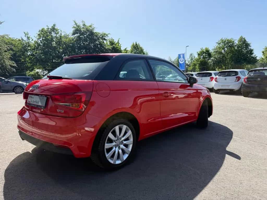 Audi A1 Sport*SHZ*PDC*FSP*USB*ALU*ALLWETTER*TÜV NEU* 05/2017-photo-26