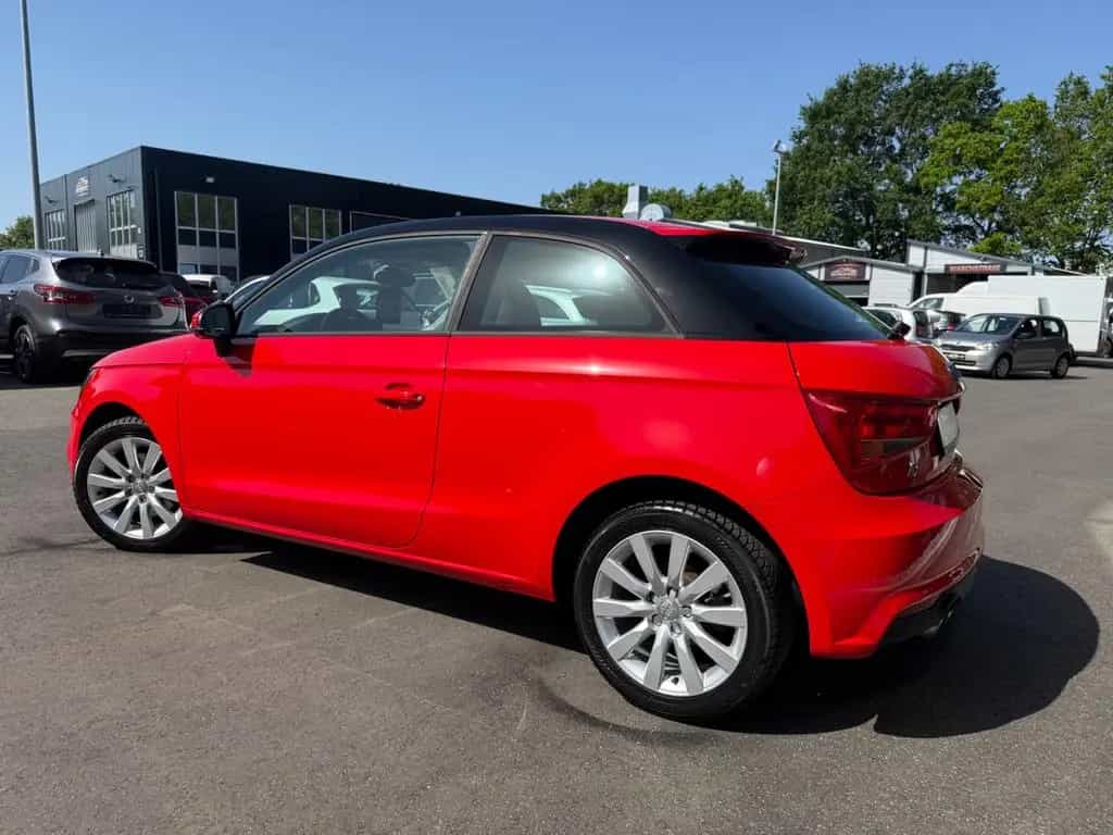 Audi A1 Sport*SHZ*PDC*FSP*USB*ALU*ALLWETTER*TÜV NEU* 05/2017-photo-31
