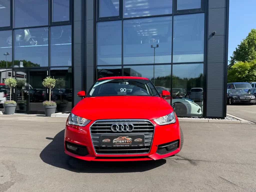 Audi A1 Sport*SHZ*PDC*FSP*USB*ALU*ALLWETTER*TÜV NEU* 05/2017-photo-5