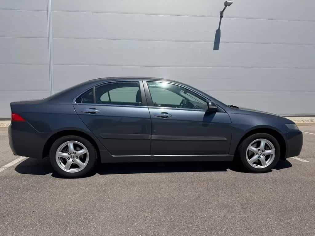 Honda Accord Lim. 2.0 Sport 07/2003-photo-4