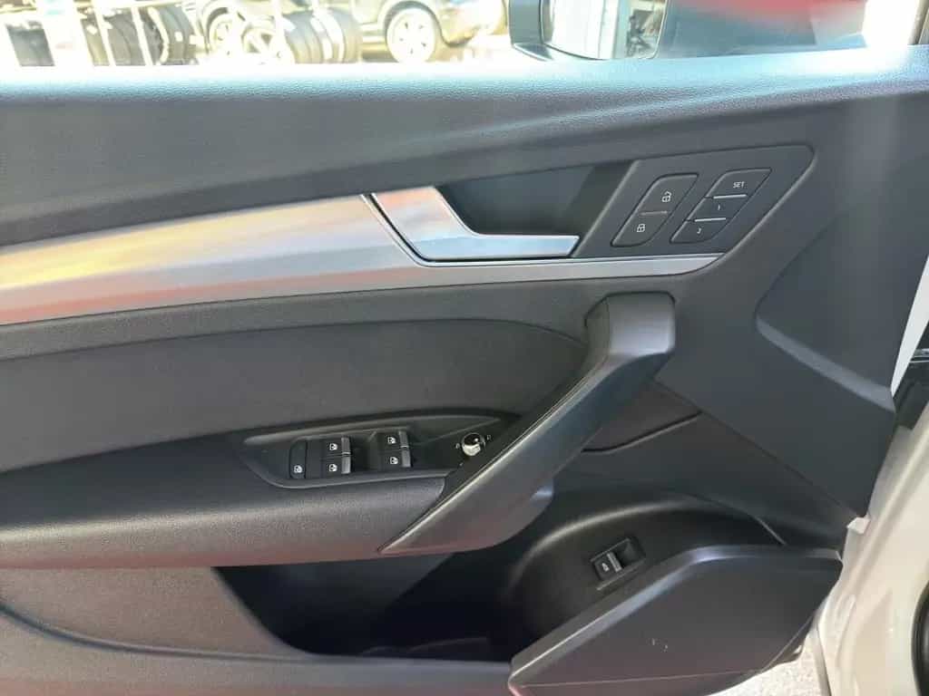 Audi Q5 40 TDI quattro S tronic sport*AHK/LED/Kamera* 05/2019-photo-17