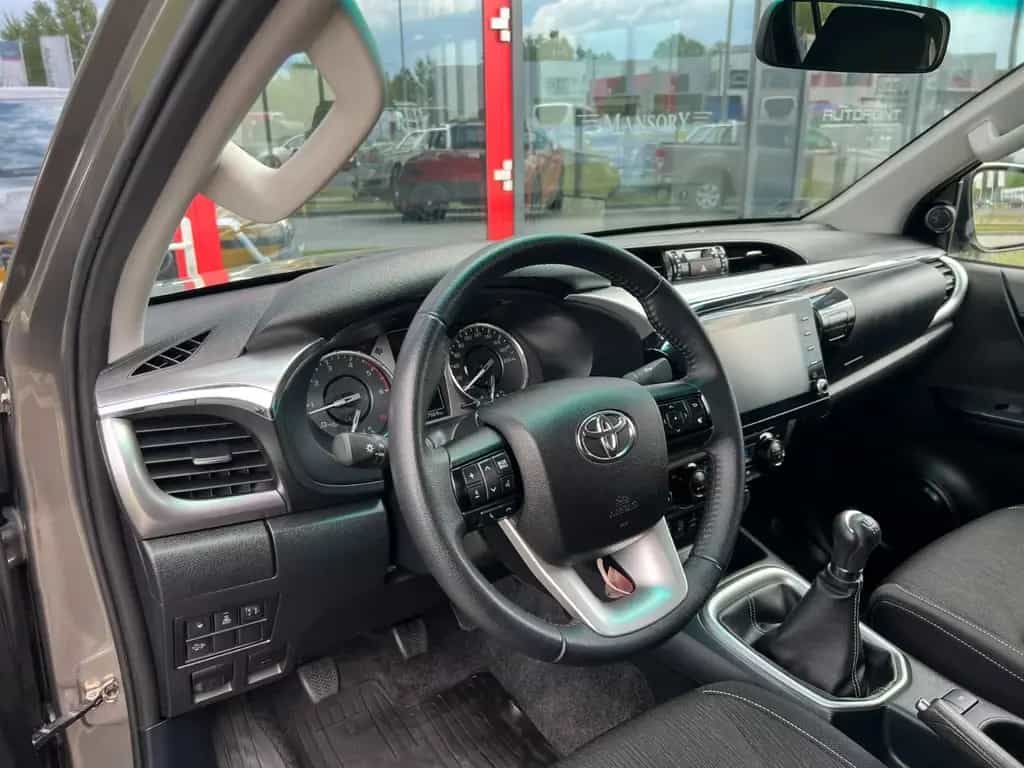 Toyota Hilux 2.8 D-4D Comfort TSS°GARANTIE°SEILWINDE 11/2023-photo-12