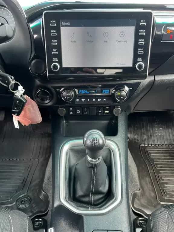 Toyota Hilux 2.8 D-4D Comfort TSS°GARANTIE°SEILWINDE 11/2023-photo-16
