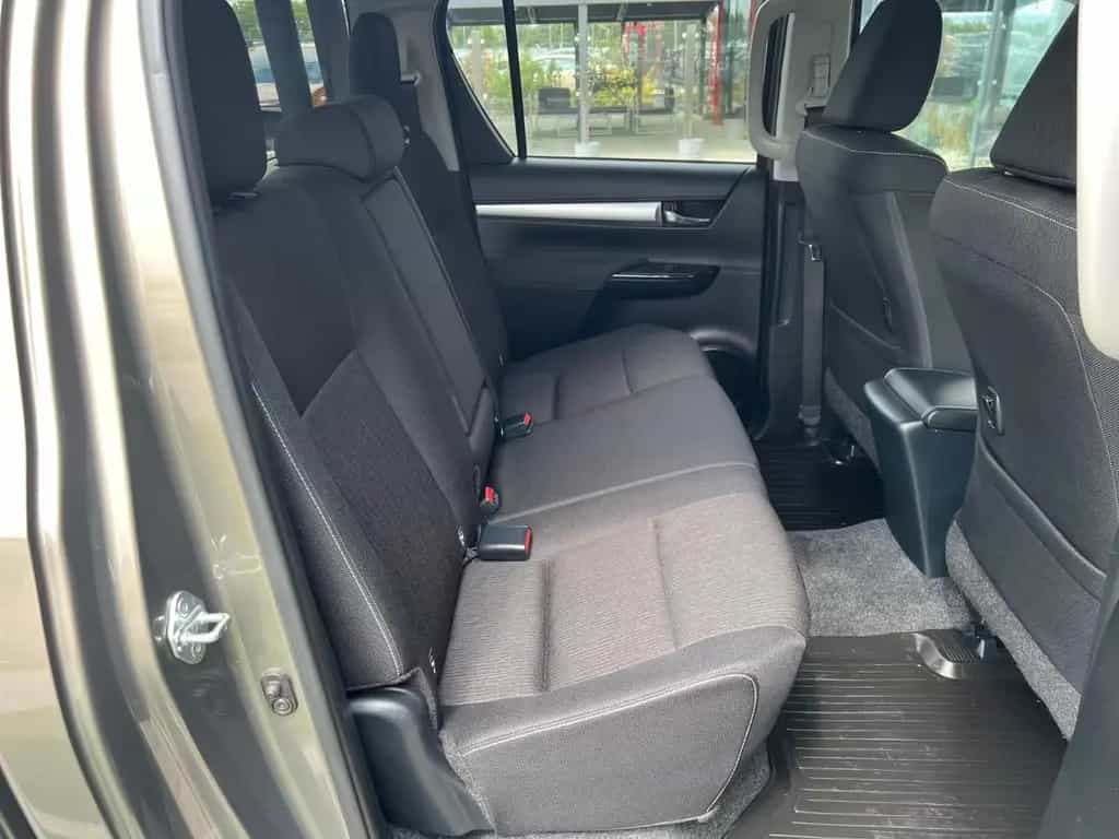 Toyota Hilux 2.8 D-4D Comfort TSS°GARANTIE°SEILWINDE 11/2023-photo-19
